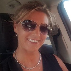 Meet your Posher, Holly